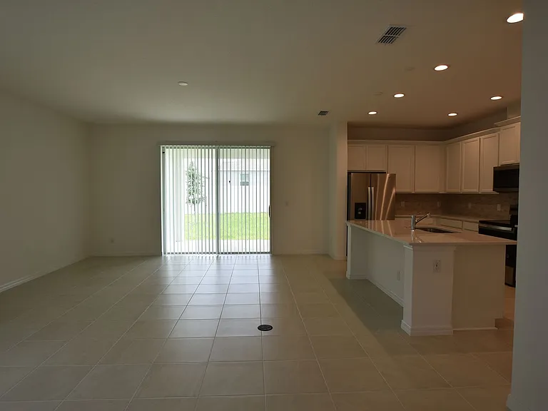 6949 Sunkist Way — Photo 7