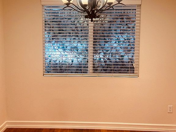 5th image of 2410 Naomi St #1