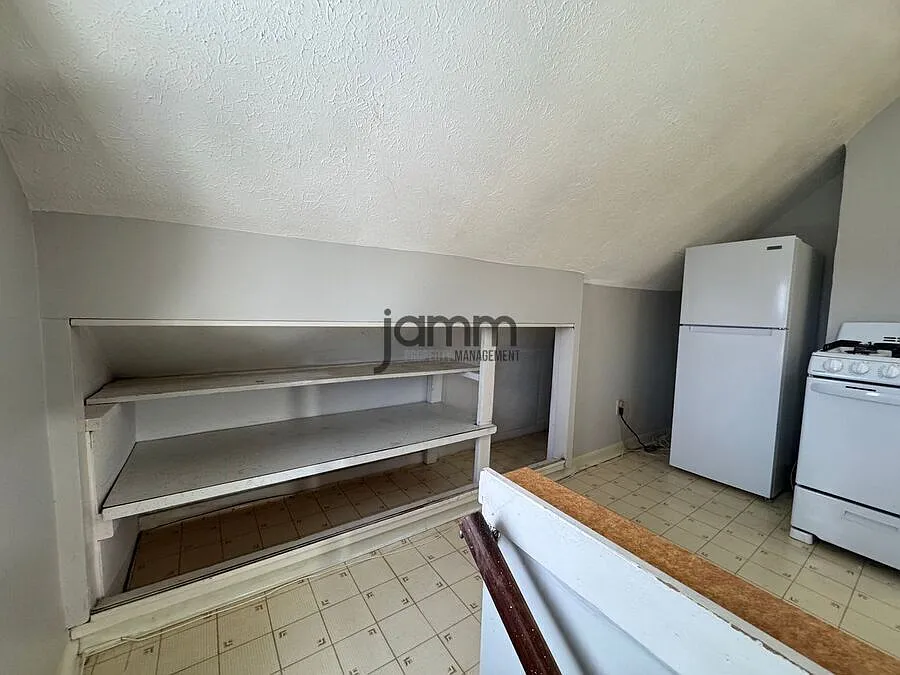 1-bedroom Loft apartment in Lakewood! — Photo 4