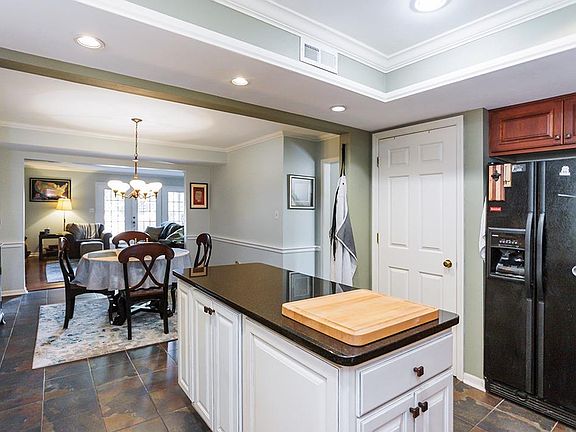 3rd image of 3639 Leisure Creek Ct
