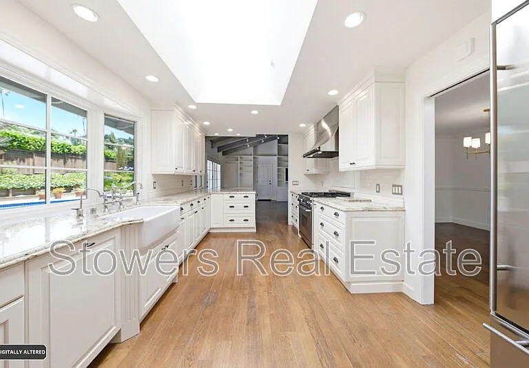 31 Mott Dr — Photo 33
