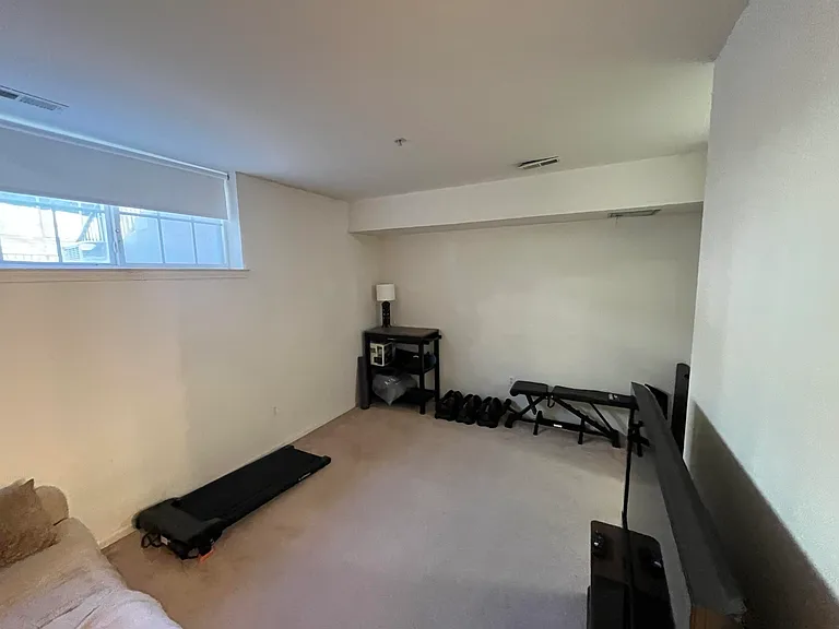 1021 Maiden Ln — Photo 23