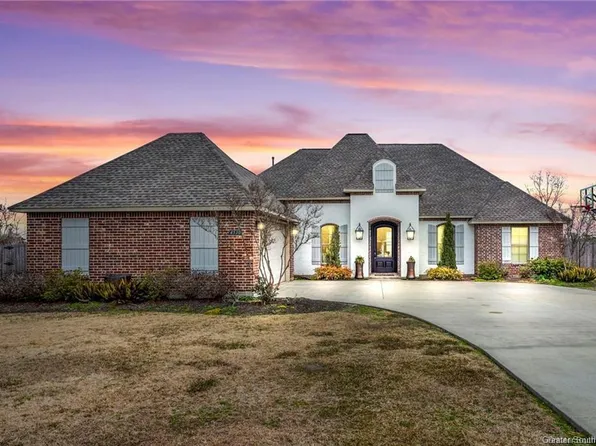 4530 Wilshire Ln, Sulphur, LA 70665