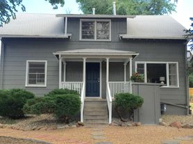 515 N 17th St