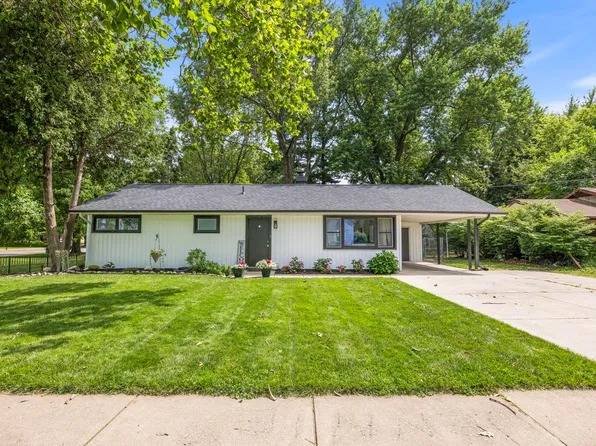 113 W Hughes St, Marshall, MI 49068