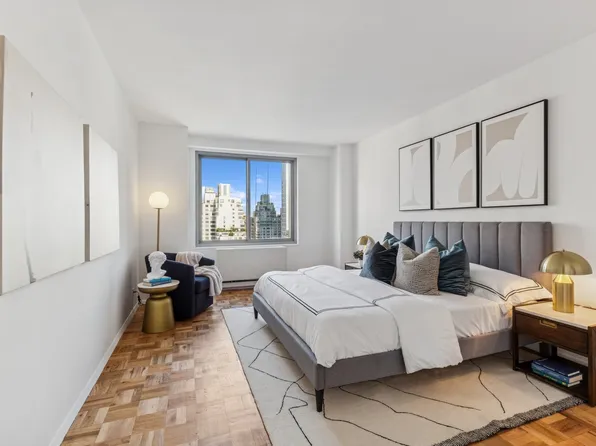 300 East 74th Street image 5 of 11