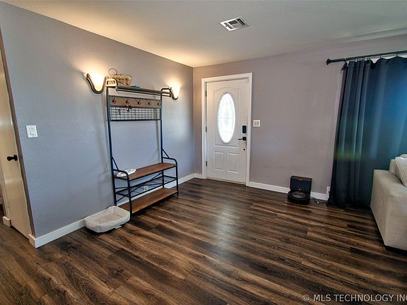 5th image of 6351 W 23rd St N