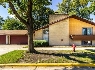 4700 Saint Charles Rd, Bellwood, IL 60104