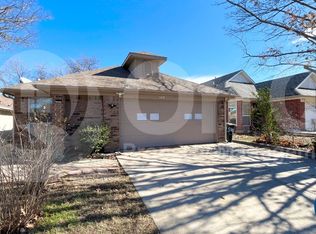 5400 Village Green Dr, Mesquite, TX 75150