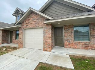 4608 Loch Ln, Del City, OK 73115