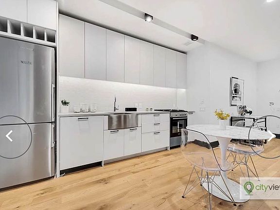 5th image of 42-20 27th St #402