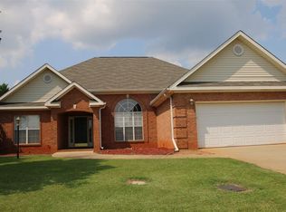 110 Finch Dr, Kathleen, GA 31047