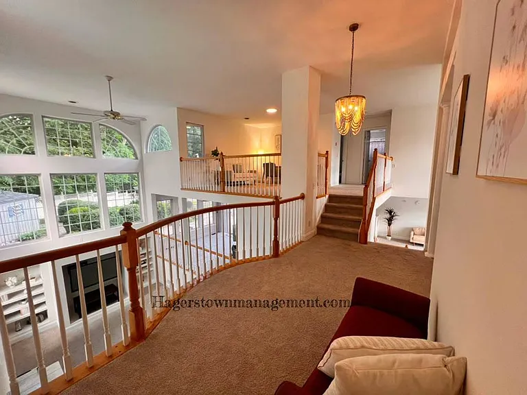11507 Rolling Green Ct — Photo 16