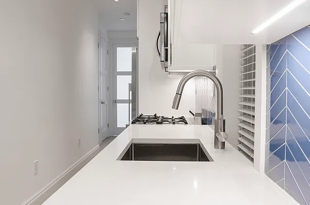 Rented by Argent Advisors LLC | media 11
