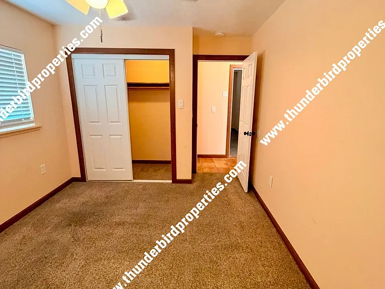 1307 San Mateo Blvd NE — Photo 7