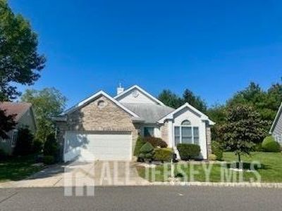 10 Westminster Dr, Monroe Township, NJ, 08831