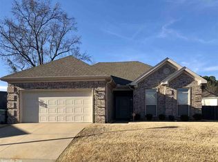 4176 Royal Oak Cir, Benton, AR 72015