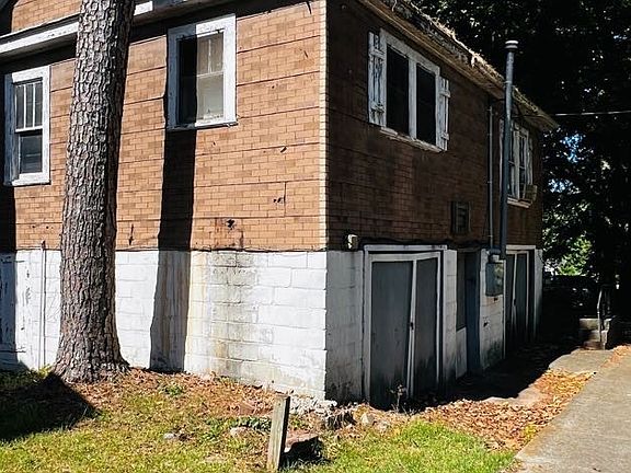 5th image of 1271 Grant St SE