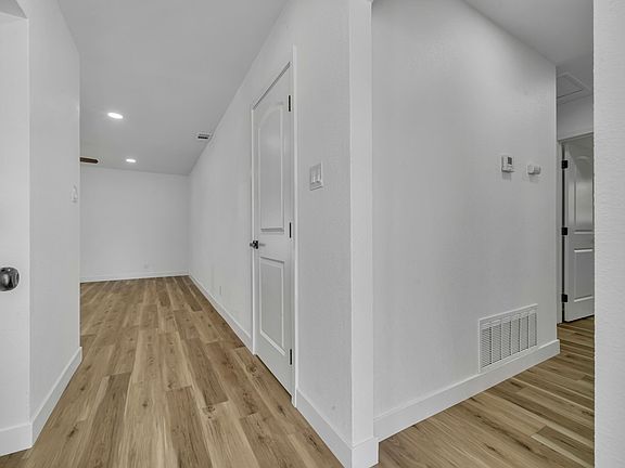 3rd image of 45312 Lostwood Ave