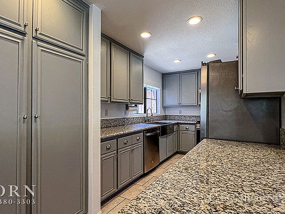 4th image of 4007 Santa Tomas Pl