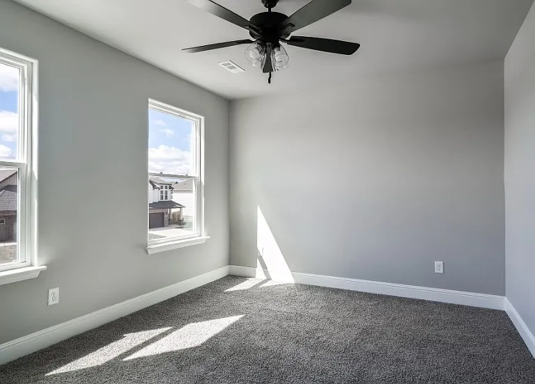 2121 Bluebonnet Ln — Photo 9