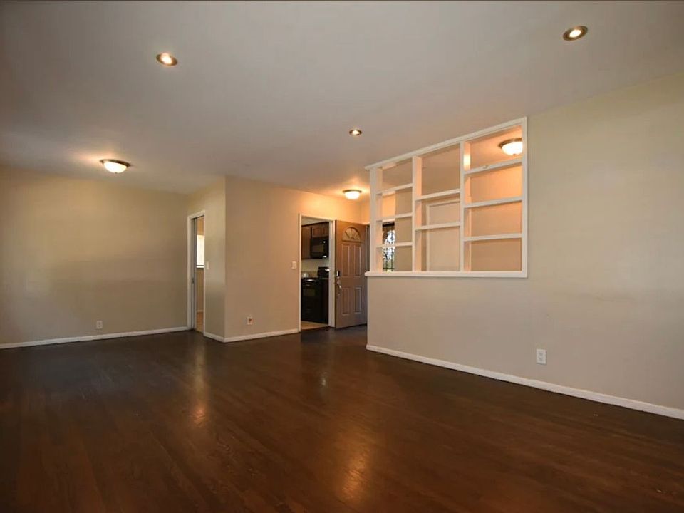 1st image of 14248 Hoyt St