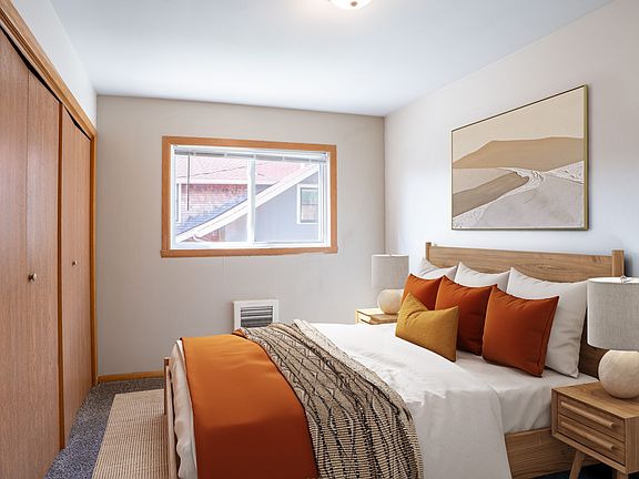 Fargo, ND L&R Apartments | 21B | Bedroom