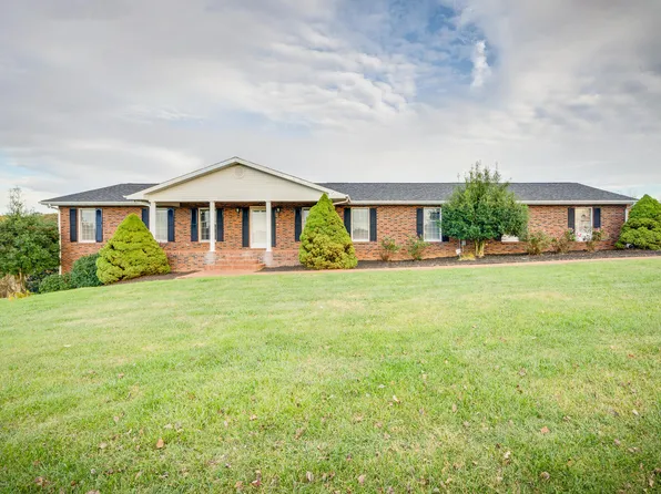 146 Central Dr, Johnson City, TN 37601