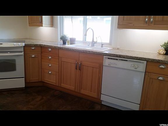 4th image of 622 E Ramona Ave