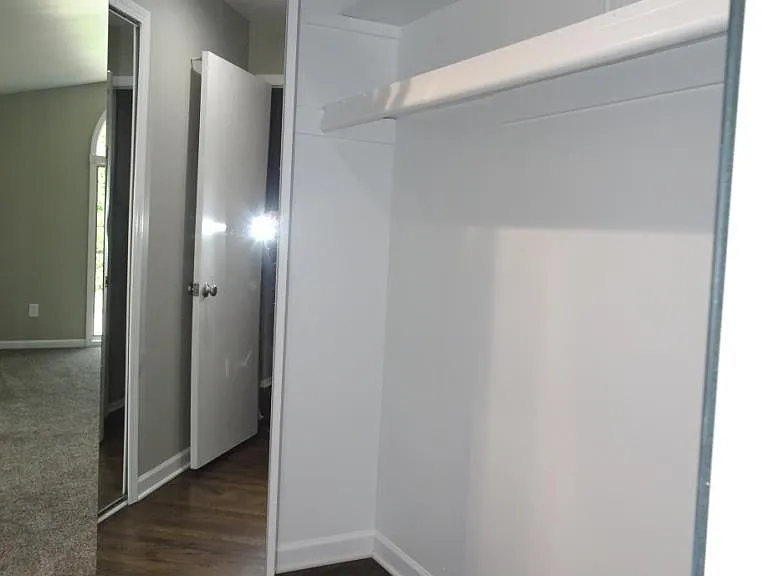 32106 Gainsborough Dr — Photo 20