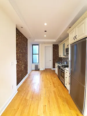 Rented by Nest Seekers International | media 20