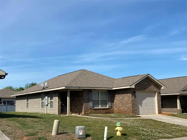 207 Valleyside Dr NE, Huntsville, AL 35810