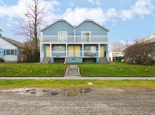3572 E F St #B, Tacoma, WA 98404