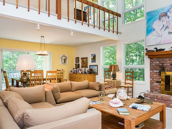 5th image of 5 Crows Nest Cir