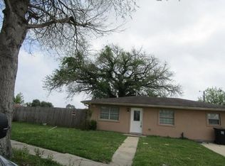 2405 Bobolink Dr, Saint Bernard, LA 70085