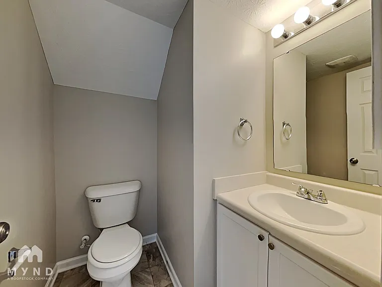 2352 Rosewood Dr — Photo 21