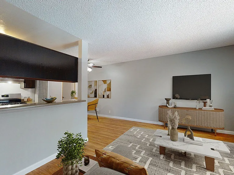 Executive House Apartments — Photo 5