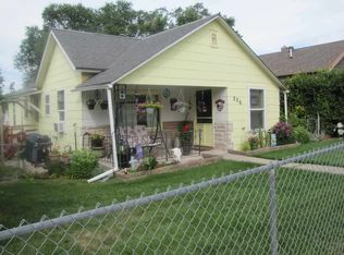 306 S 5th St, Hot Springs, SD 57747
