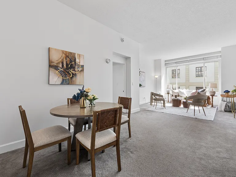 220 Lombard St #317 — Photo 6