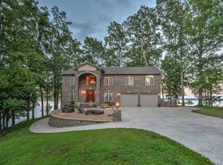 248 Bayshore Dr, New Concord, KY 42076