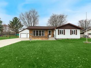 N3819 Boneham Addition Rd, Marinette, WI 54143