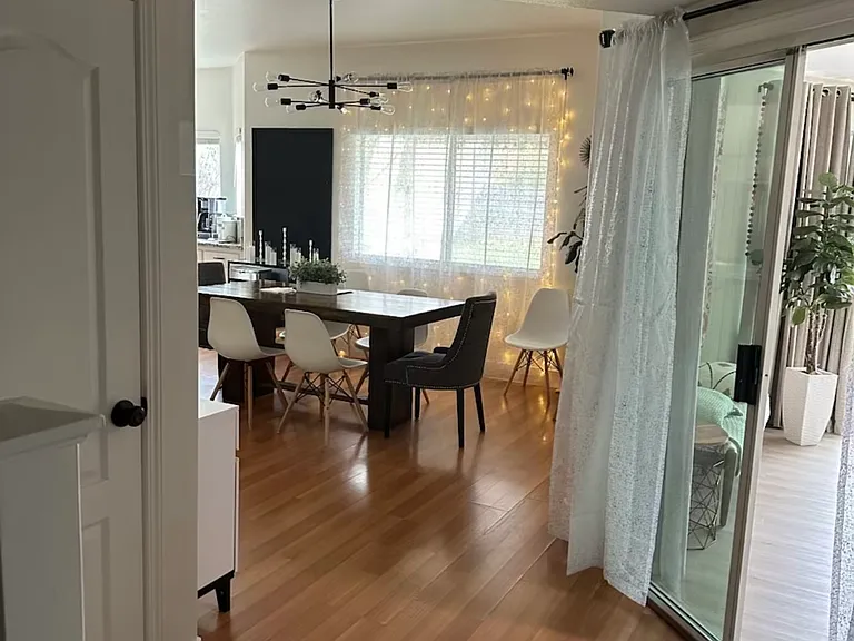 107 N Helm Ave — Photo 5