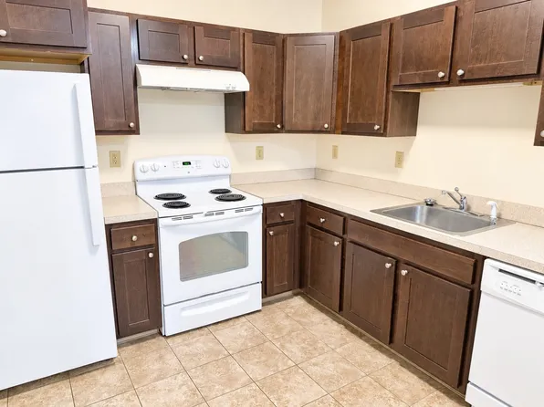 24 Main St #204, Westfield, MA 01085