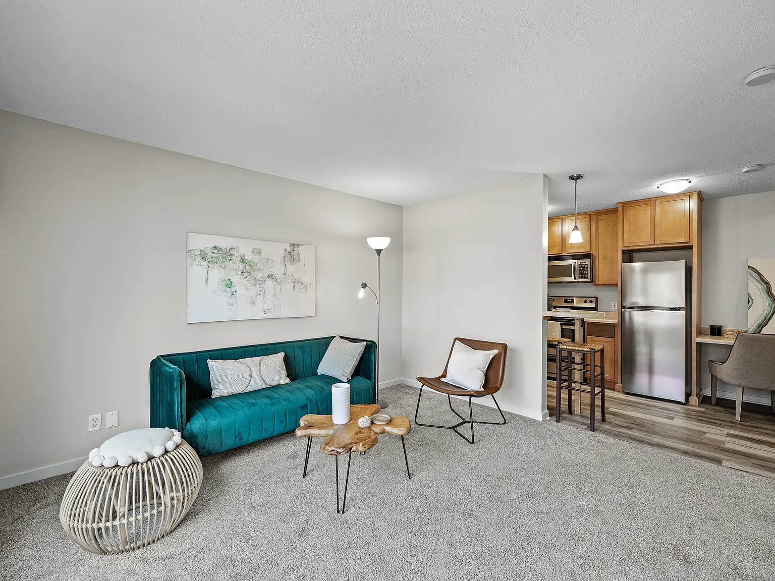 1 bed, 550 sqft, $1,000 — Photo 4