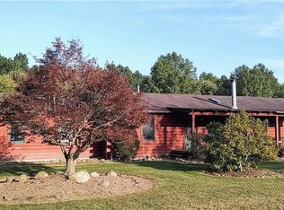 2112 Wayland Rd, Deerfield, OH 44411