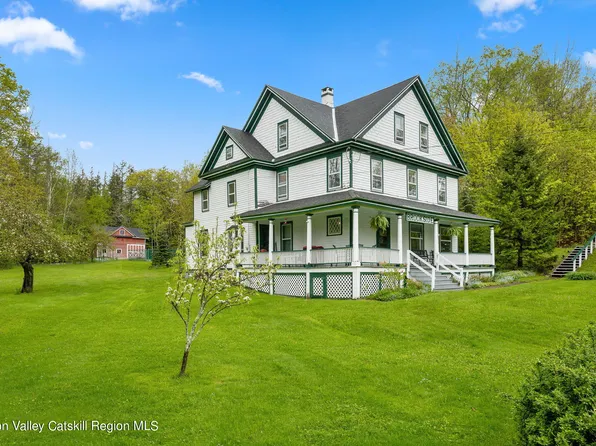 93 N Lake Road, Haines Falls, NY 12436