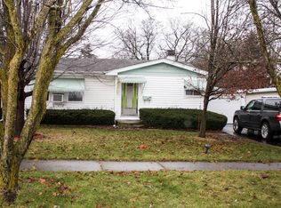 419 S Hart St, Palatine, IL 60067