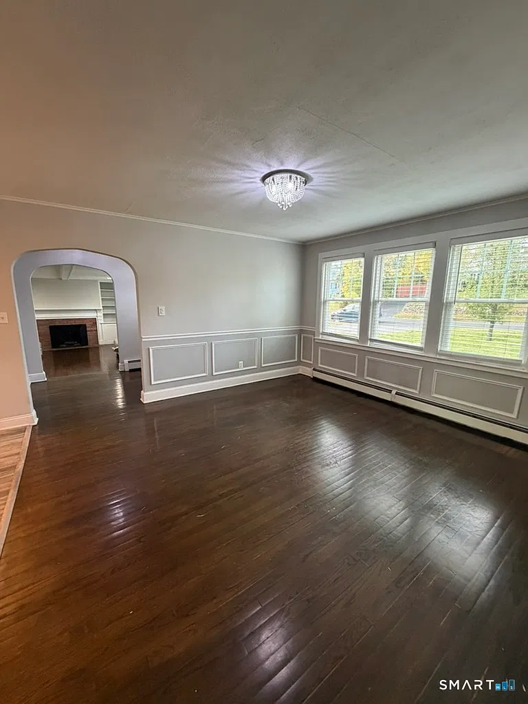 4 bed, 2.5 bath, 1934 sqft, $3,300 — Photo 3