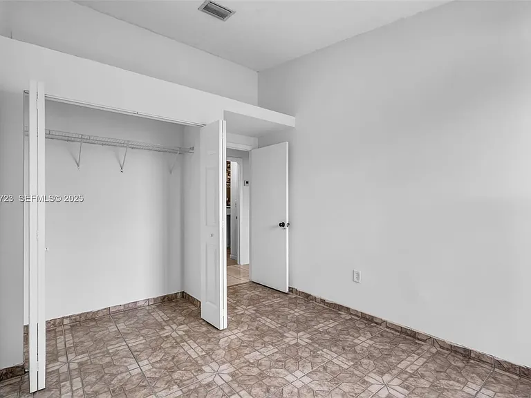 6713 NW 188th Ter #6713 — Photo 10
