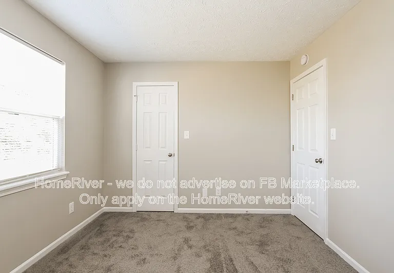 6269 Old Barn Ct — Photo 12